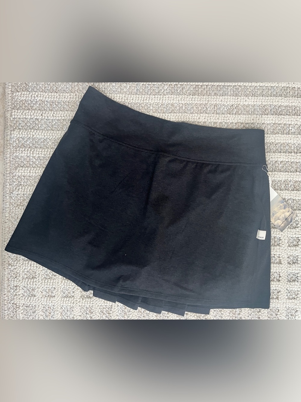 NWT Vuori Halo Performance Skirt size large black heather